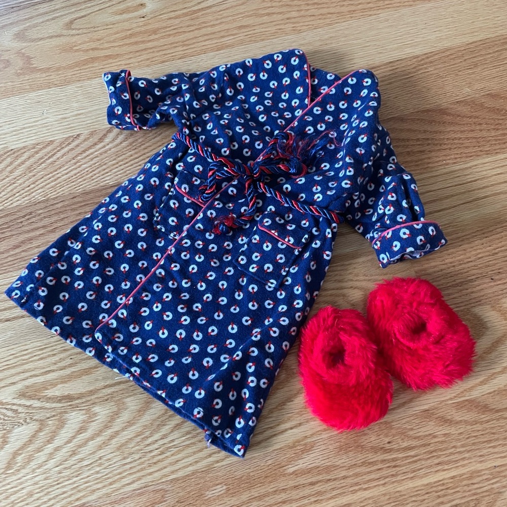 Vintage 1993 - Pleasant Company - Molly’s robe and slippers